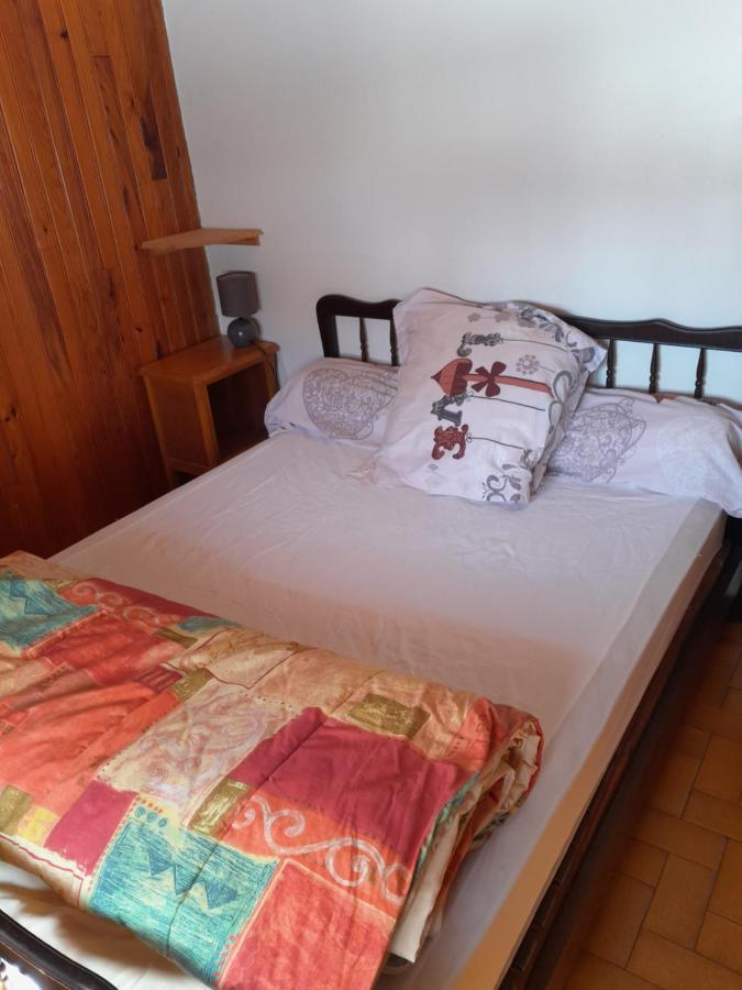Burguet Villa Campan Kültér fotó
